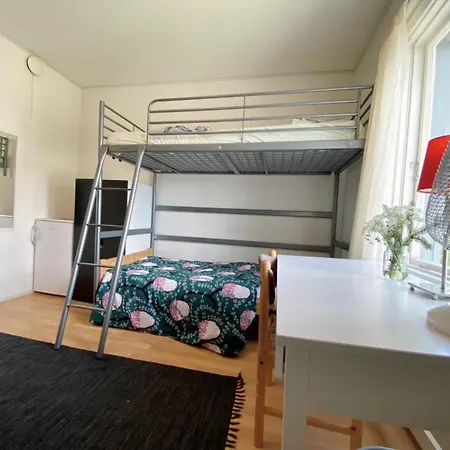 Ollinpolun Matkakoti Bed & Breakfast *