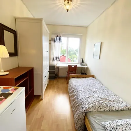 Ollinpolun Matkakoti Bed & Breakfast *
