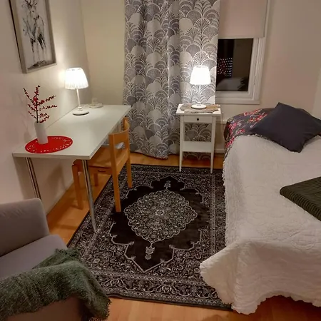 Ollinpolun Matkakoti Bed & Breakfast *